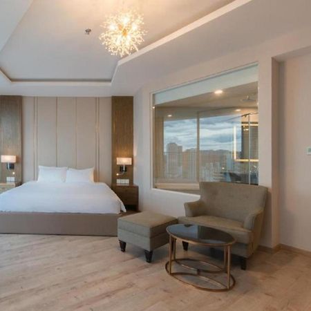 Homie Panorama Beachfront Residences 나트랑 외부 사진