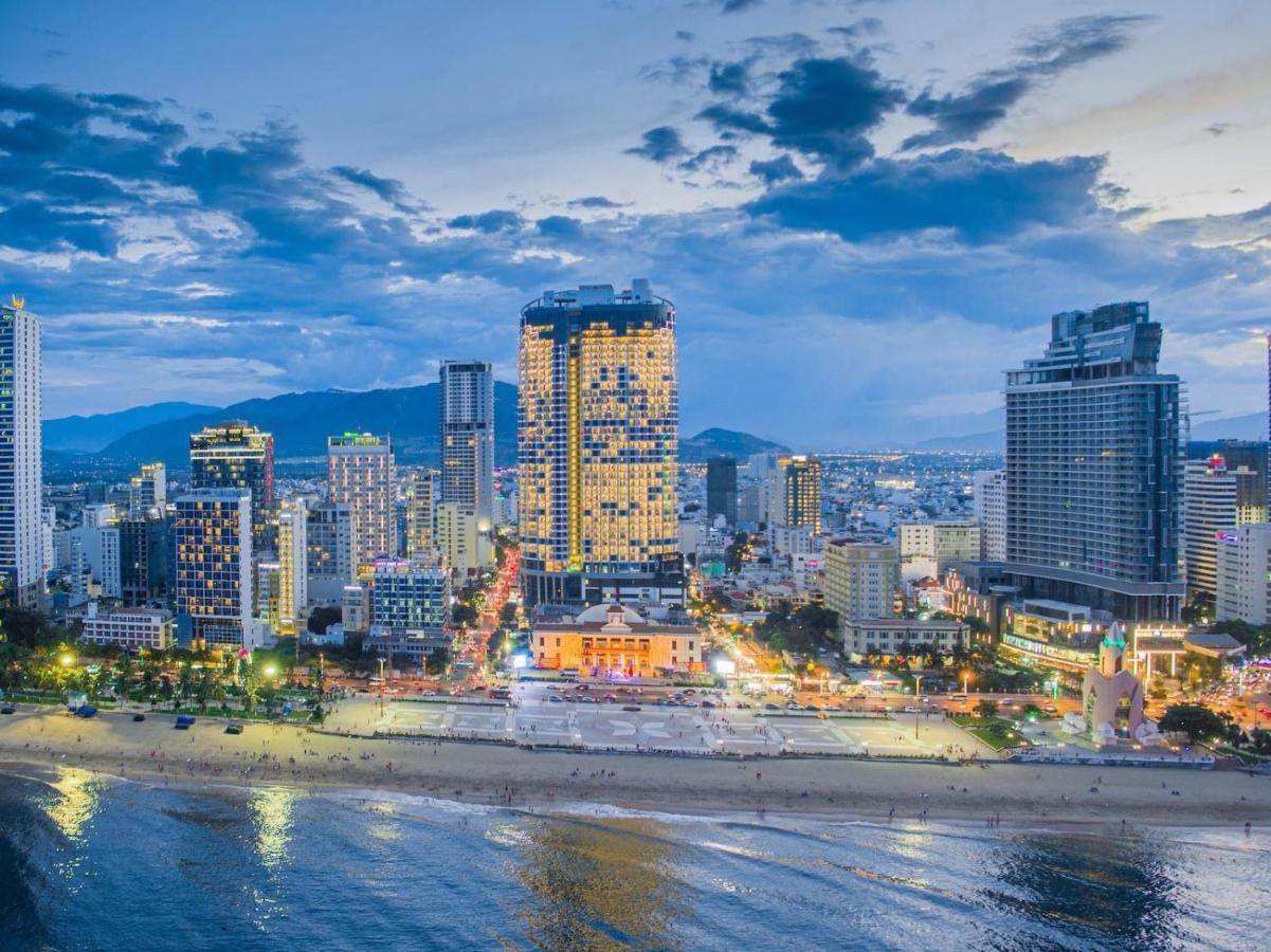 Homie Panorama Beachfront Residences 나트랑 외부 사진