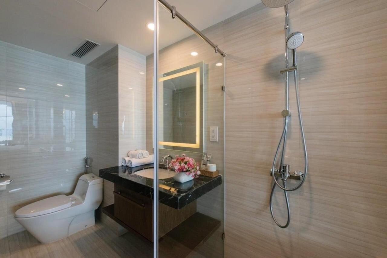 Homie Panorama Beachfront Residences 나트랑 외부 사진